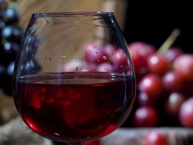 Vodolijama odgovara prirodno vino, nepredvidivo, divlje i intrigantno, kao njihov istraživački duh.